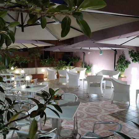Hotel Trinacria Палермо Екстериор снимка