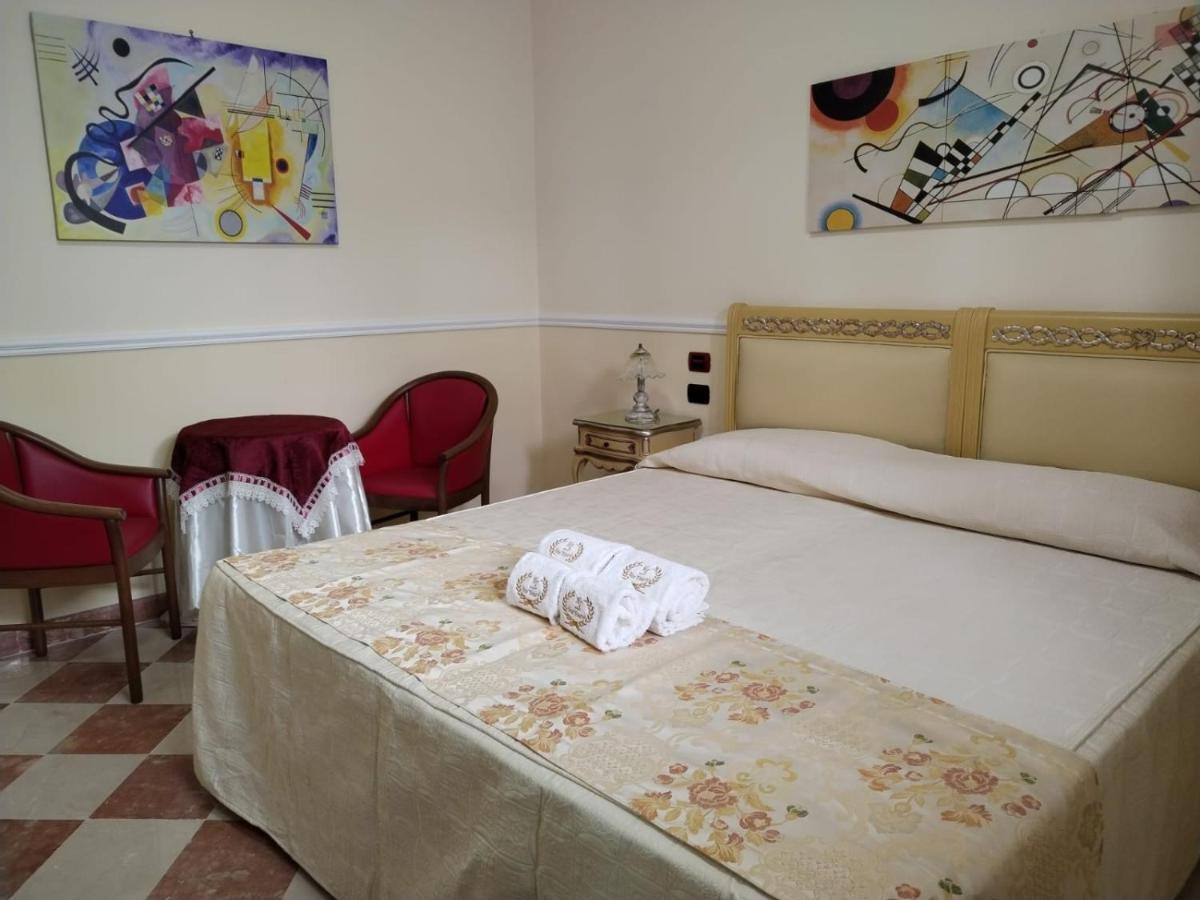 Hotel Trinacria Палермо Екстериор снимка