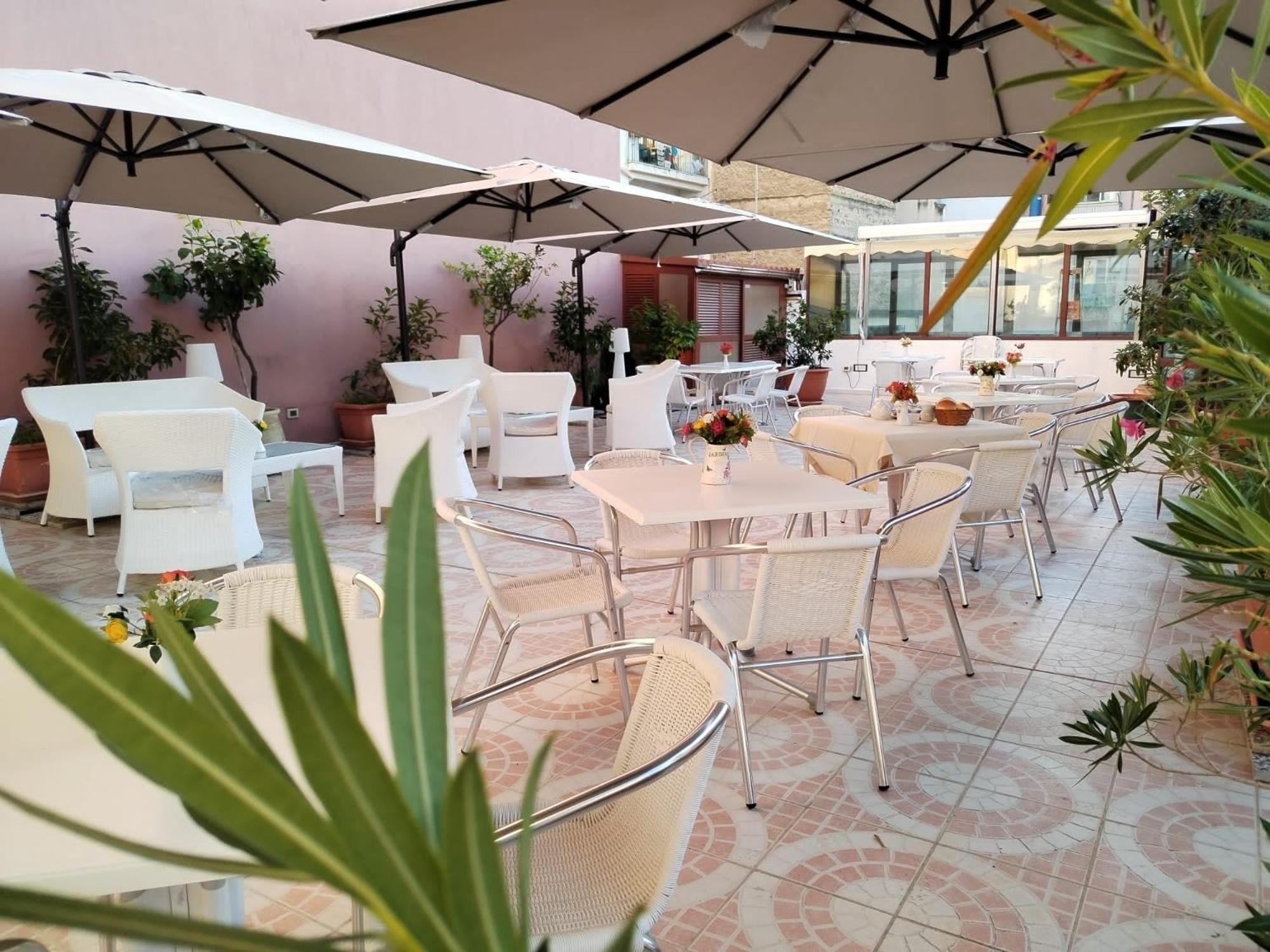 Hotel Trinacria Палермо Екстериор снимка